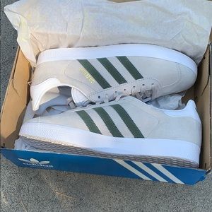 NWT! Never worn. Adidas Gazelle Sneakers